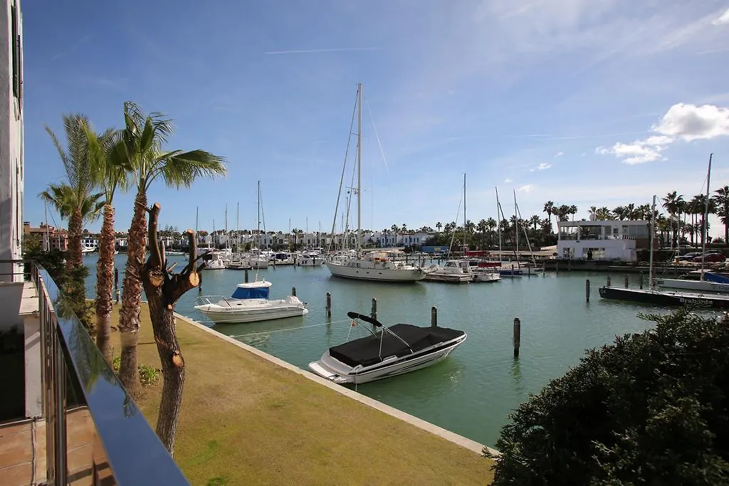 Jungla Del Loro Hotel Sotogrande Apartment