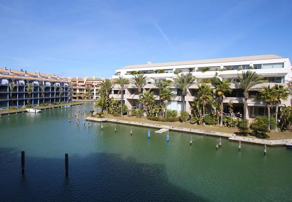Jungla Del Loro Hotel Sotogrande